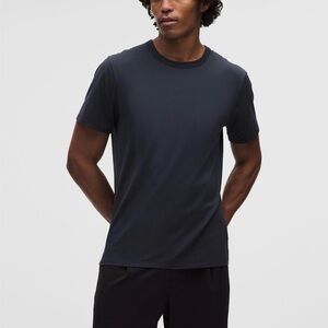 lululemon athletica Men's Fundamental Short Sleeve Tee